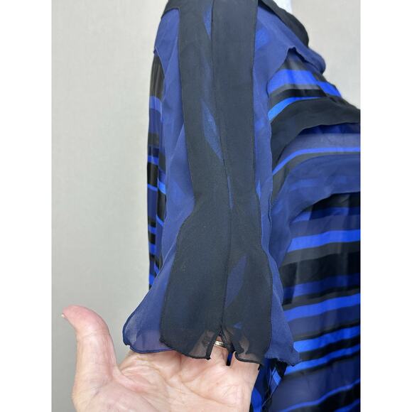 Lane Bryant Women 22/24 Sheer Navy Black Blue Striped Blouse Elastic Bottom Hem - Picture 9 of 16